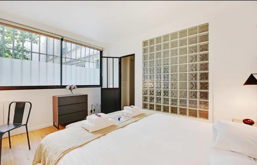 Charming Appartements For 4 People - Le Marais Parijs Buitenkant foto