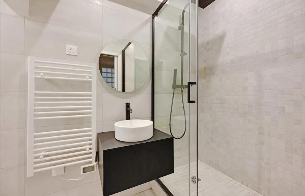 Charming Appartements For 4 People - Le Marais Parijs Buitenkant foto